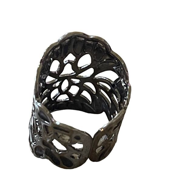 NWOT gun metal goth style ring US size  5.5 - Picture 3 of 6